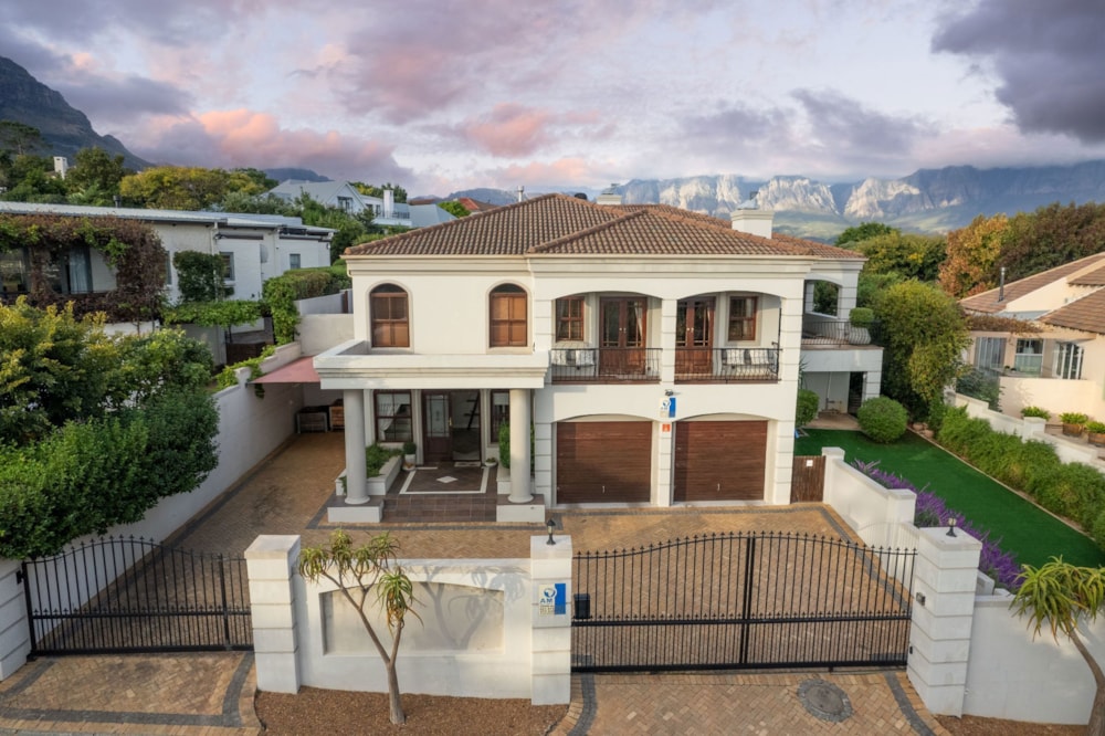 Double-storey house for sale in Golden Hill - SW1730930