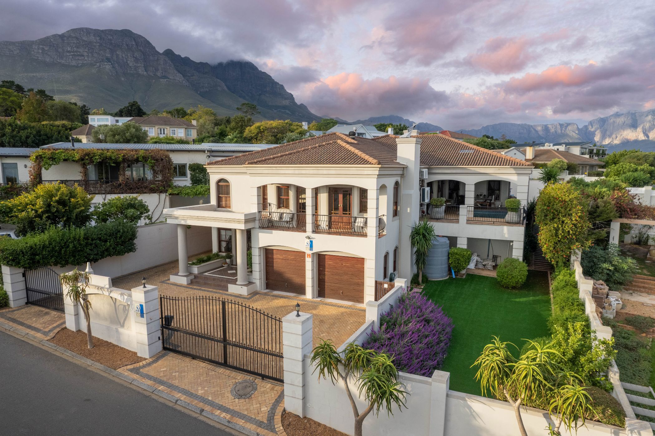 Double-storey house for sale in Golden Hill - SW1730930