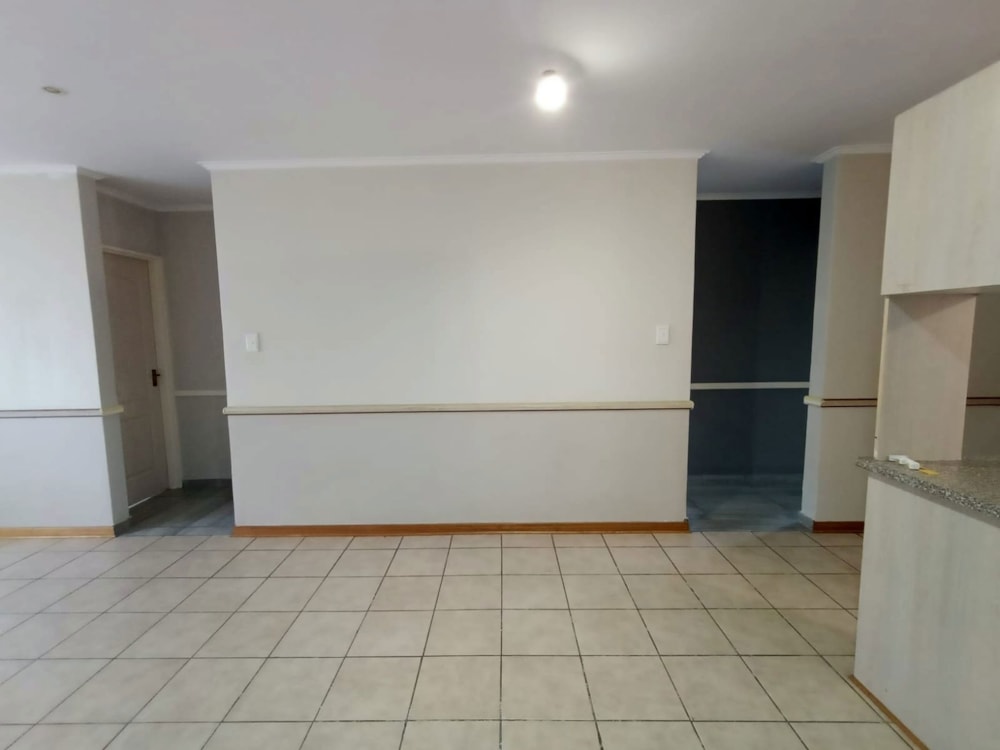 Townhouse to rent in Woodland Hills - 1BX1737439