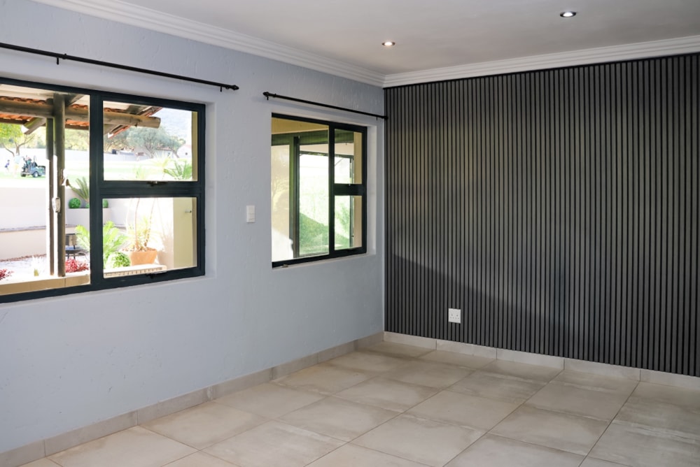 Golf estate house to rent in Magalies Golf Estate - 1HR1736182