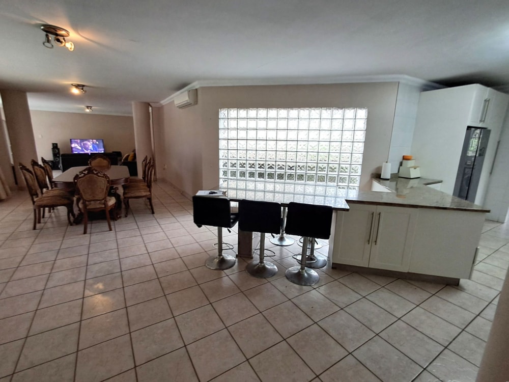 Single-storey house for sale in Mountain Homes - 1PM1738291