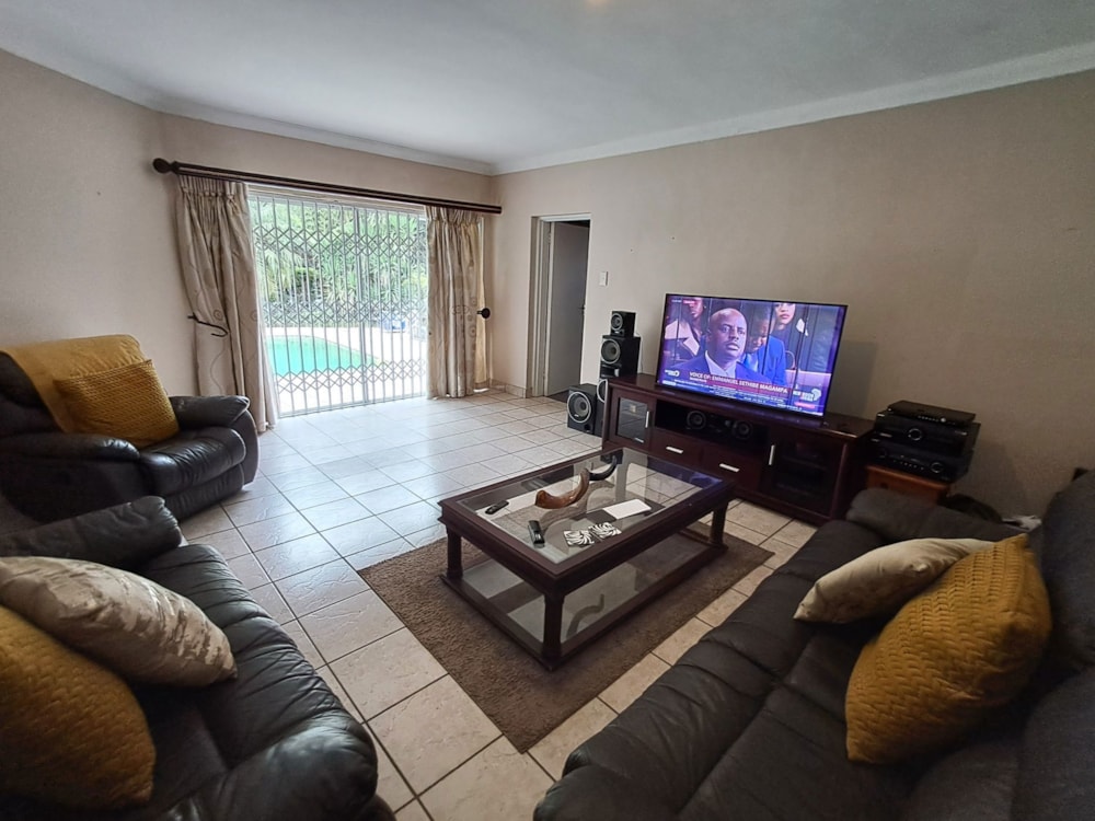 Single-storey house for sale in Mountain Homes - 1PM1738291