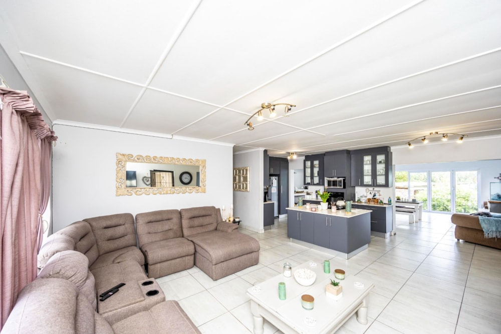 House for sale in Gonubie - 1EZ1736801