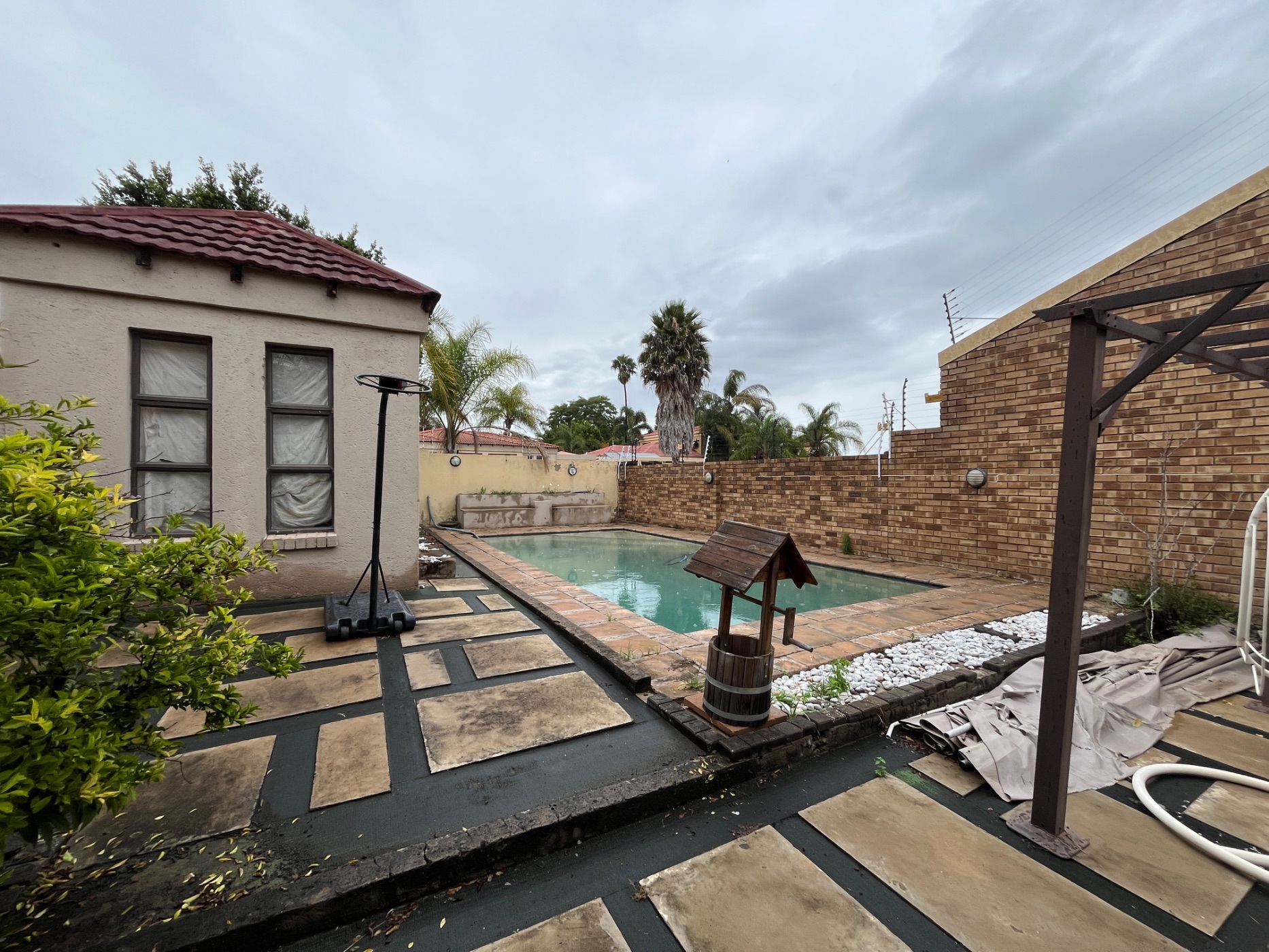 Security estate home for sale in Bendor - 1PS1737804