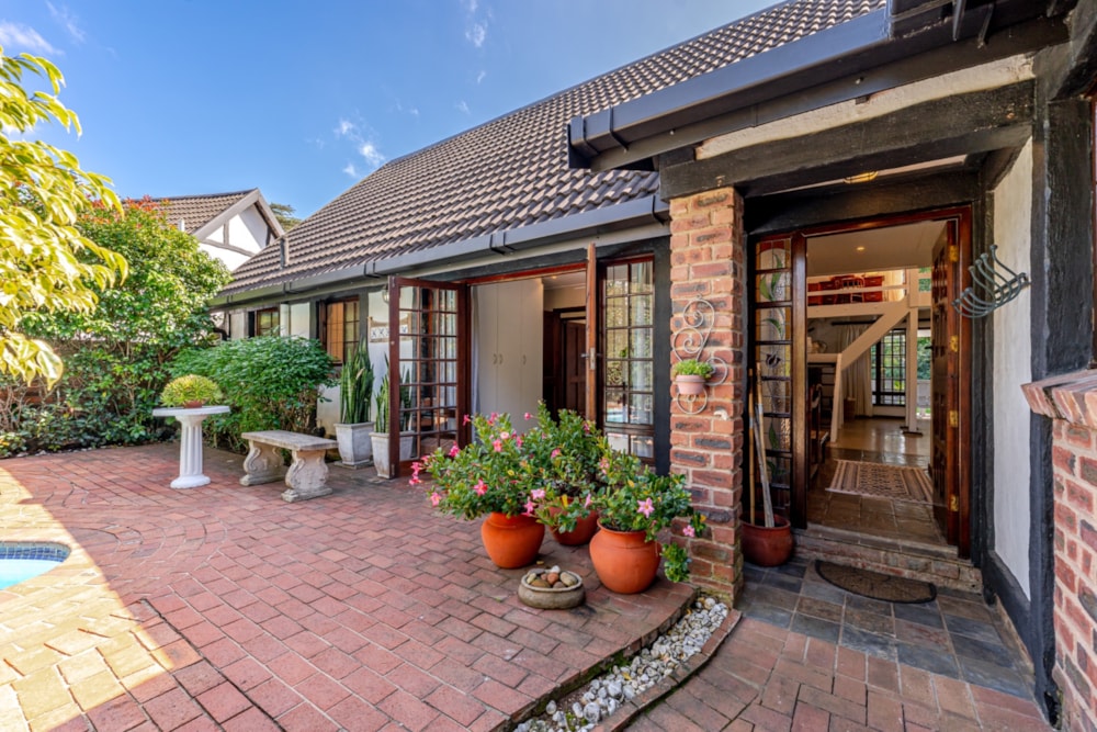 Townhouse for sale in Hillcrest, Upper Highway - 1KF1736984