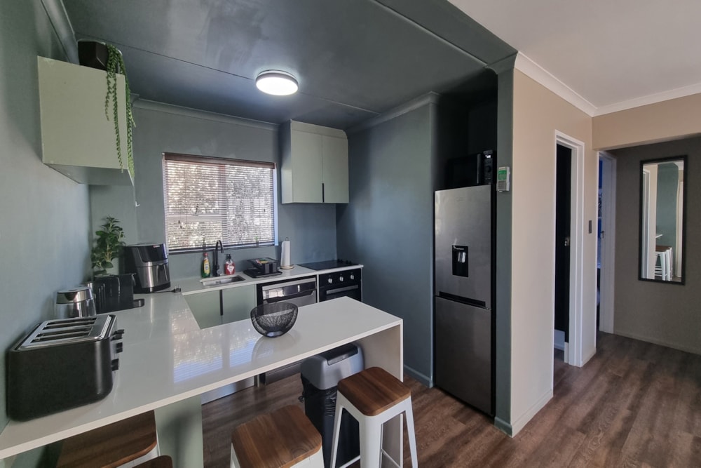 Apartment to rent in Bloubergstrand - 1TV1736431