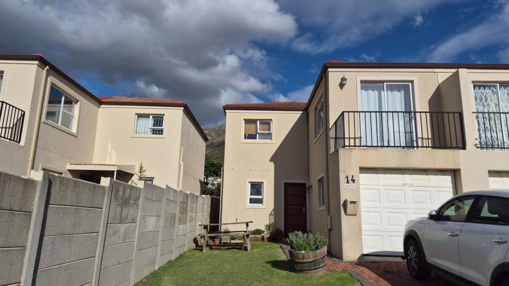 Townhouse to rent in Admirals Park - SWL1738544