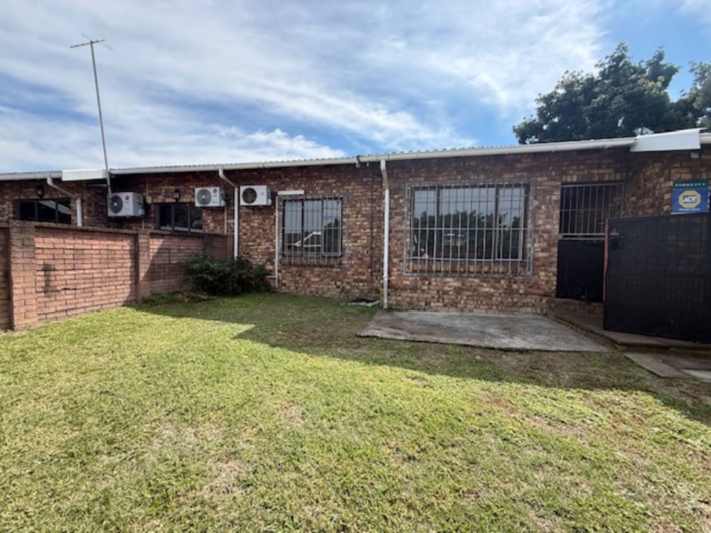 Security complex home to rent in Birdswood - 1RY1736903