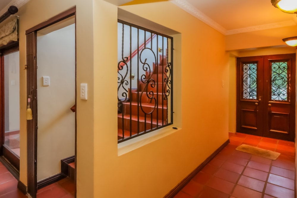 Golf estate house to rent in Magalies Golf Estate - 1HR1736175