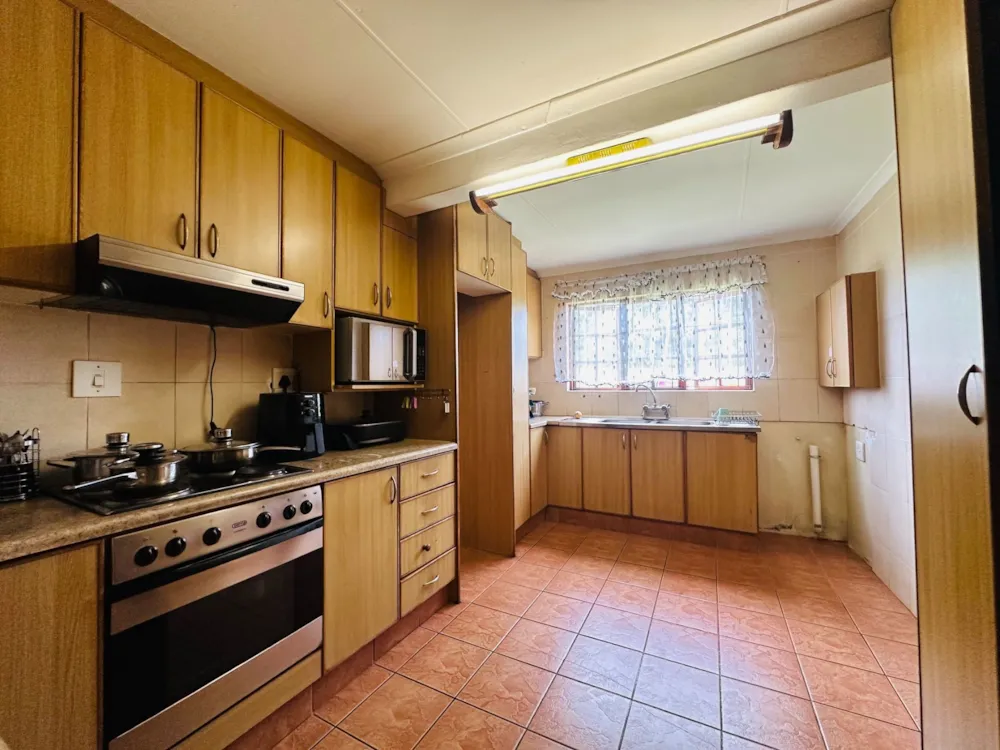 House for sale in Brackenham - 1RY1735066 House for sale in Brackenham - 1RY1735066
