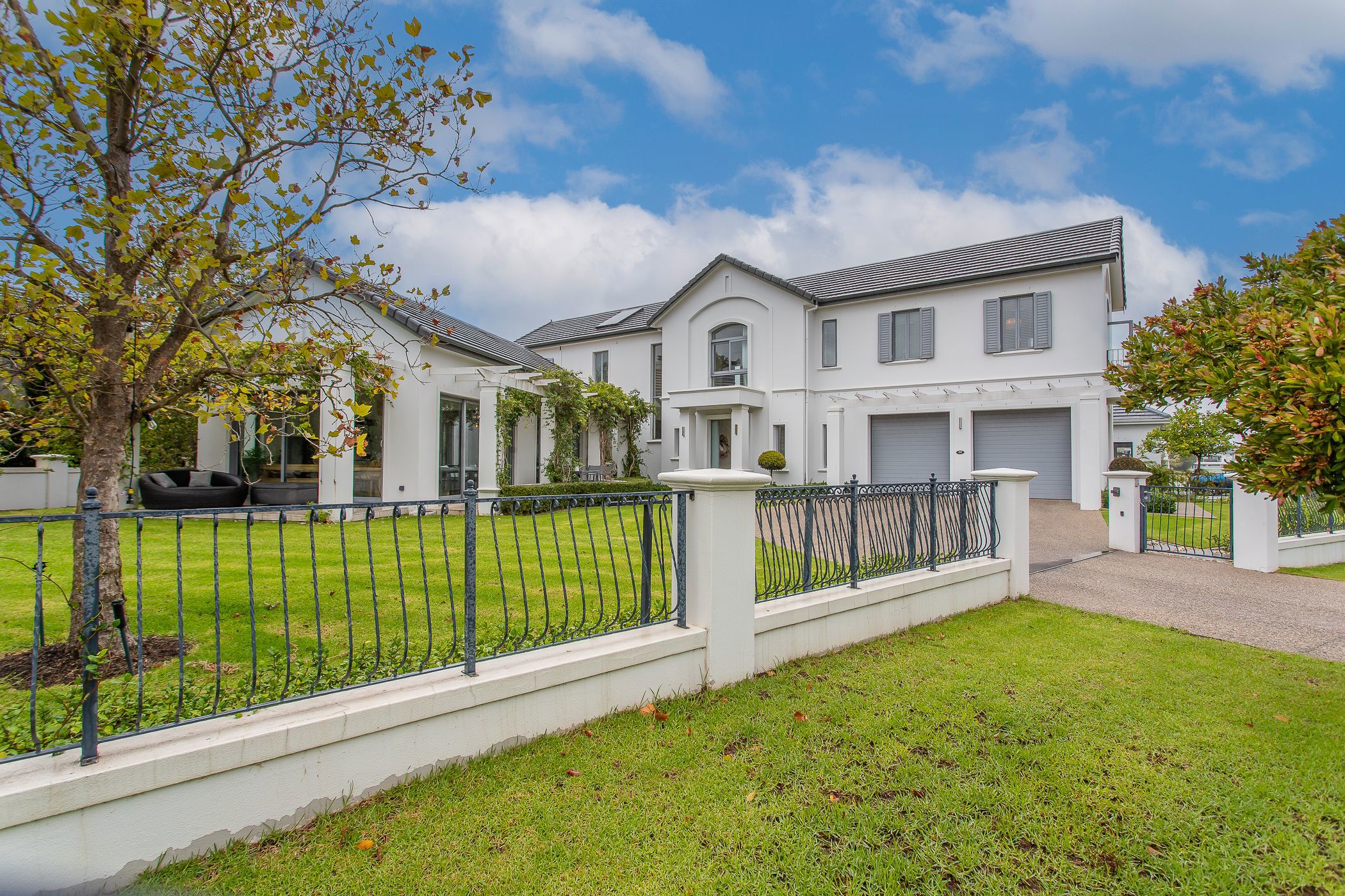 Security estate home for sale in Val de Vie Estate - VLV1737785