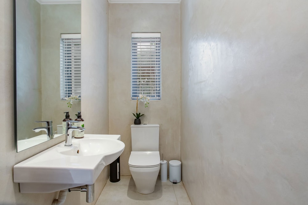 Security estate home for sale in Val de Vie Estate - VLV1737785