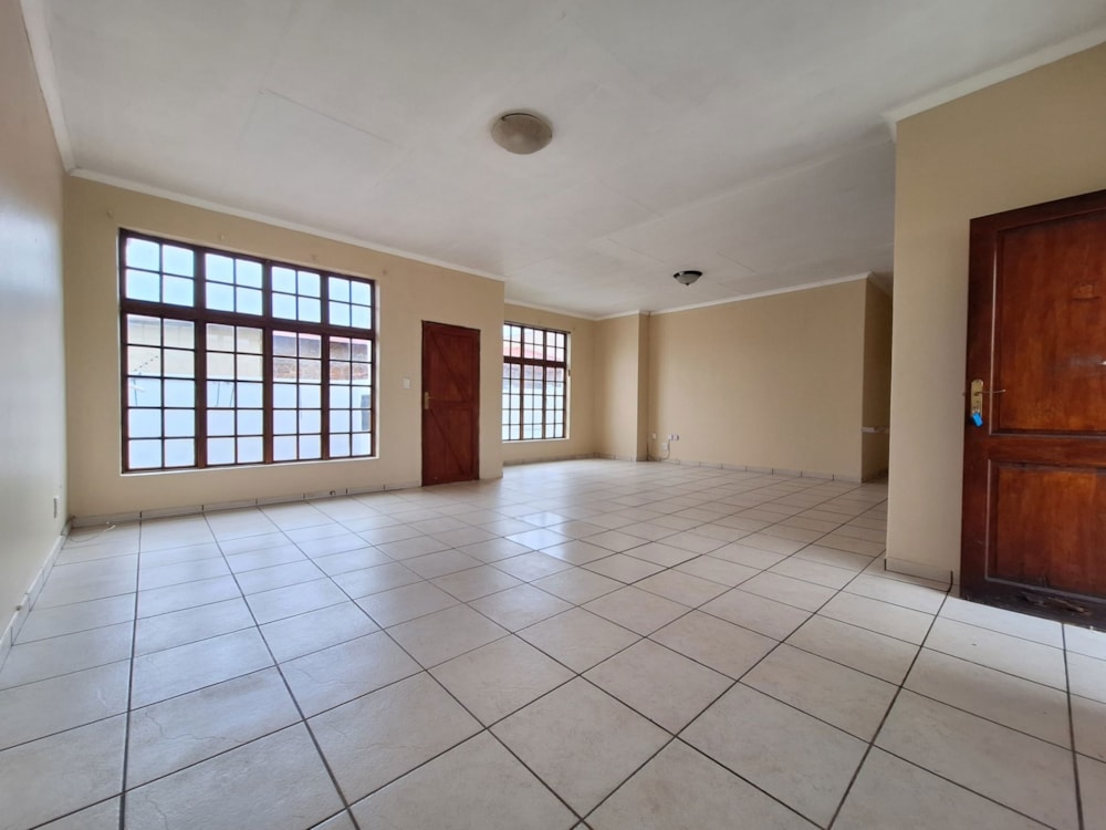 Townhouse for sale in Lydenburg (Mashishing) - 1LY1737603