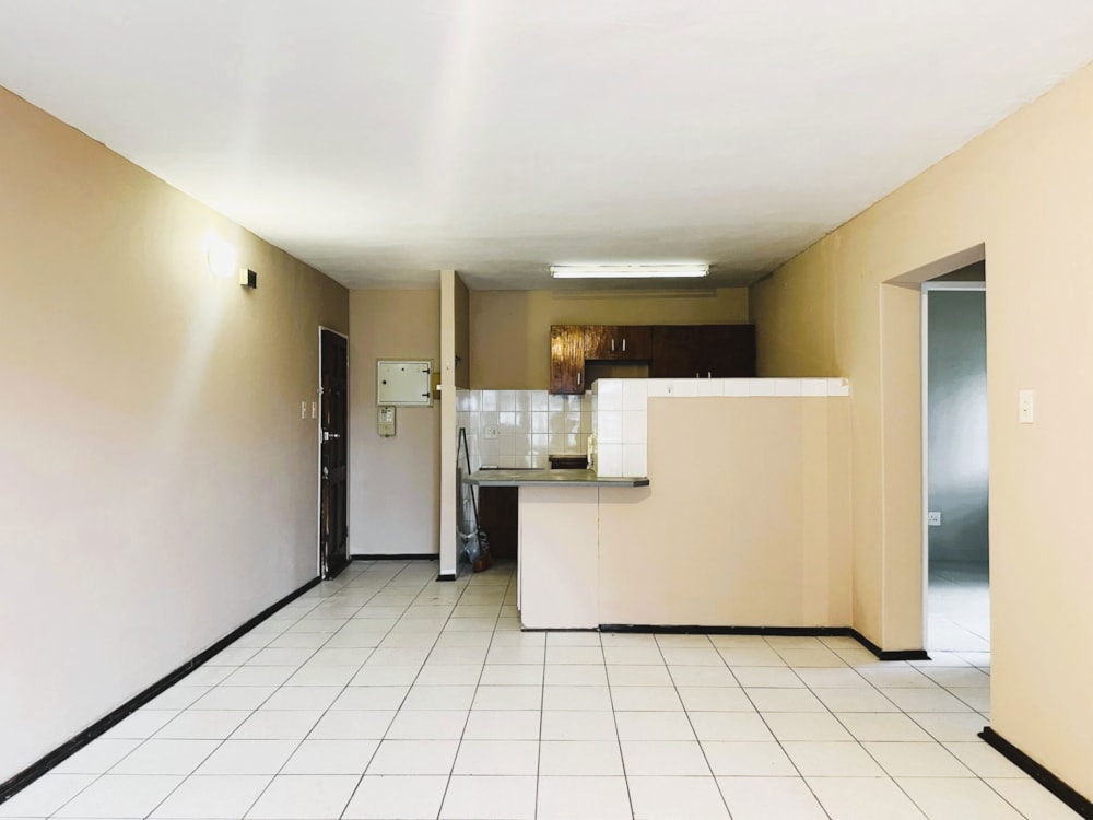 Security complex home to rent in Meer en See - 1RY1737568