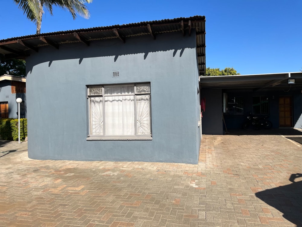 Apartment to rent in Oos Einde, Rustenburg - 1RU1313932