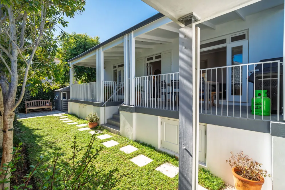 House sold in Sea Point - AS1737882 House sold in Sea Point - AS1737882