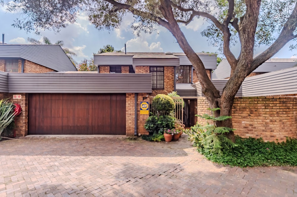 Security complex home for sale in Nieuw Muckleneuk - PT1735098