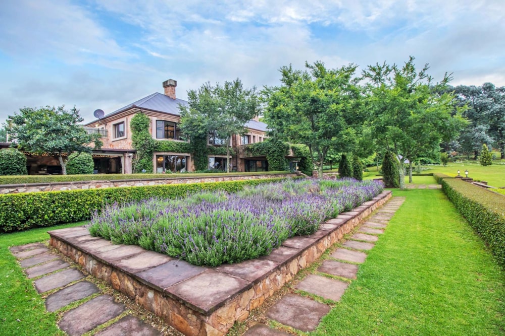 Security estate home for sale in Dullstroom - 1DS1736970