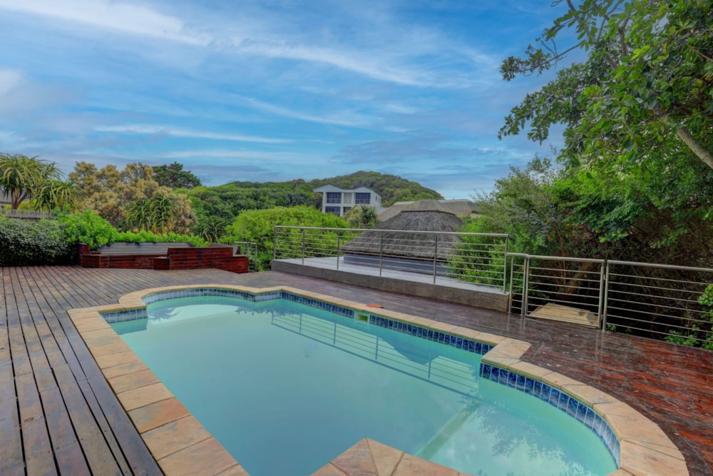 Security estate home for sale in Wilderness - GEO1736011