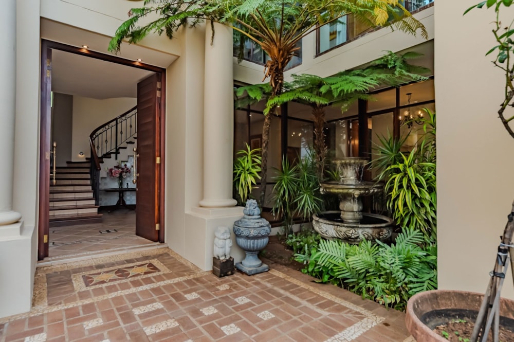 Security estate home for sale in Waterkloof Ridge - PT1735281