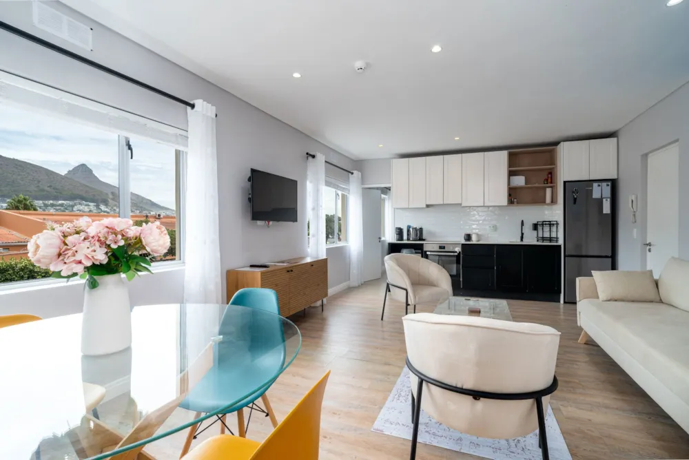 Apartment sold in Mouille Point - AS1735695 Apartment sold in Mouille Point - AS1735695