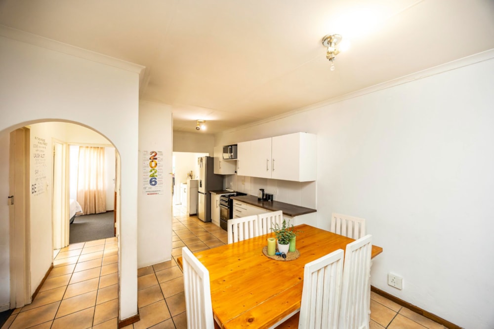 Townhouse for sale in Beacon Bay - 1EZ1738009