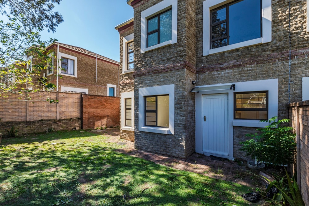 House for sale in Abbotsford, East London - 1EZ1736757