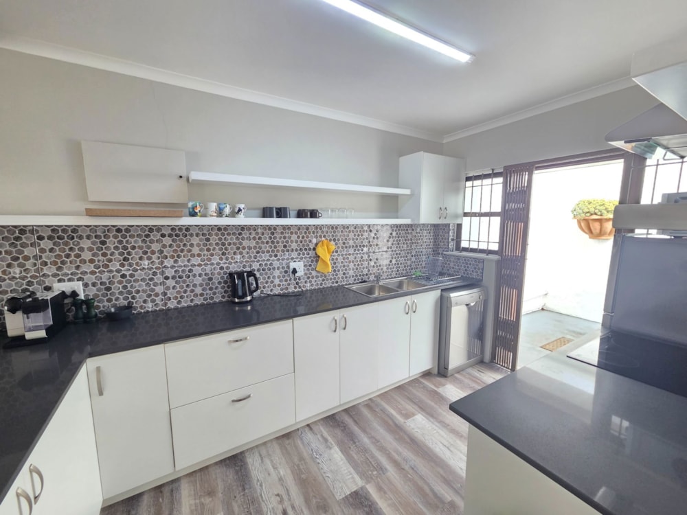 House to rent in Eastcliff, Hermanus - ONL1735915