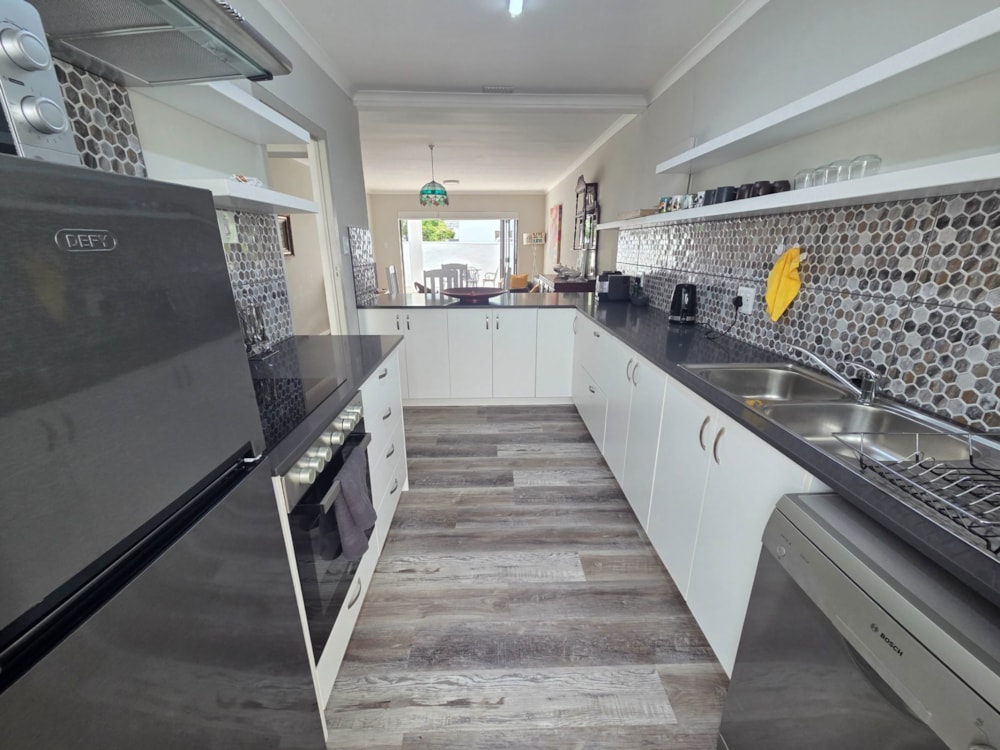 House to rent in Eastcliff, Hermanus - ONL1735915