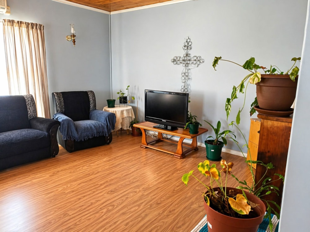 House let in Oudtshoorn North - 1OU1737552 House let in Oudtshoorn North - 1OU1737552