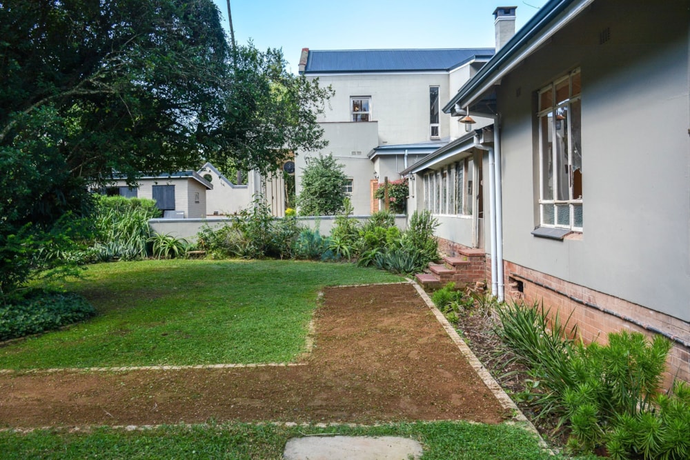 Double-storey house for sale in Prestbury - 1PM1738305