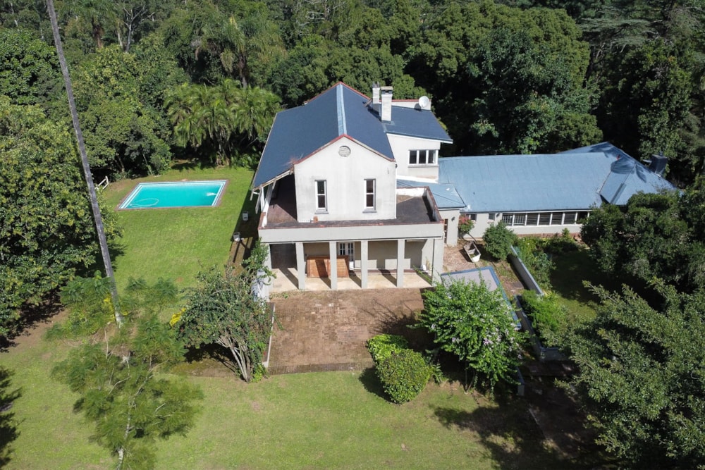 Double-storey house for sale in Prestbury - 1PM1738305