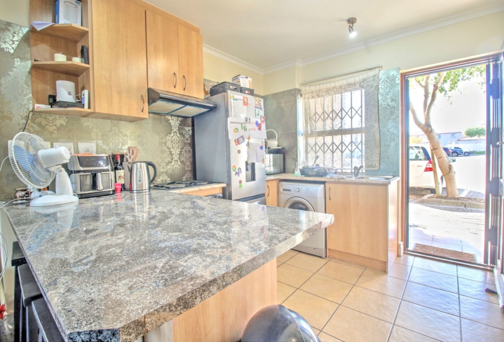 Apartment to rent in Burgundy Estate - 1PLA1737952