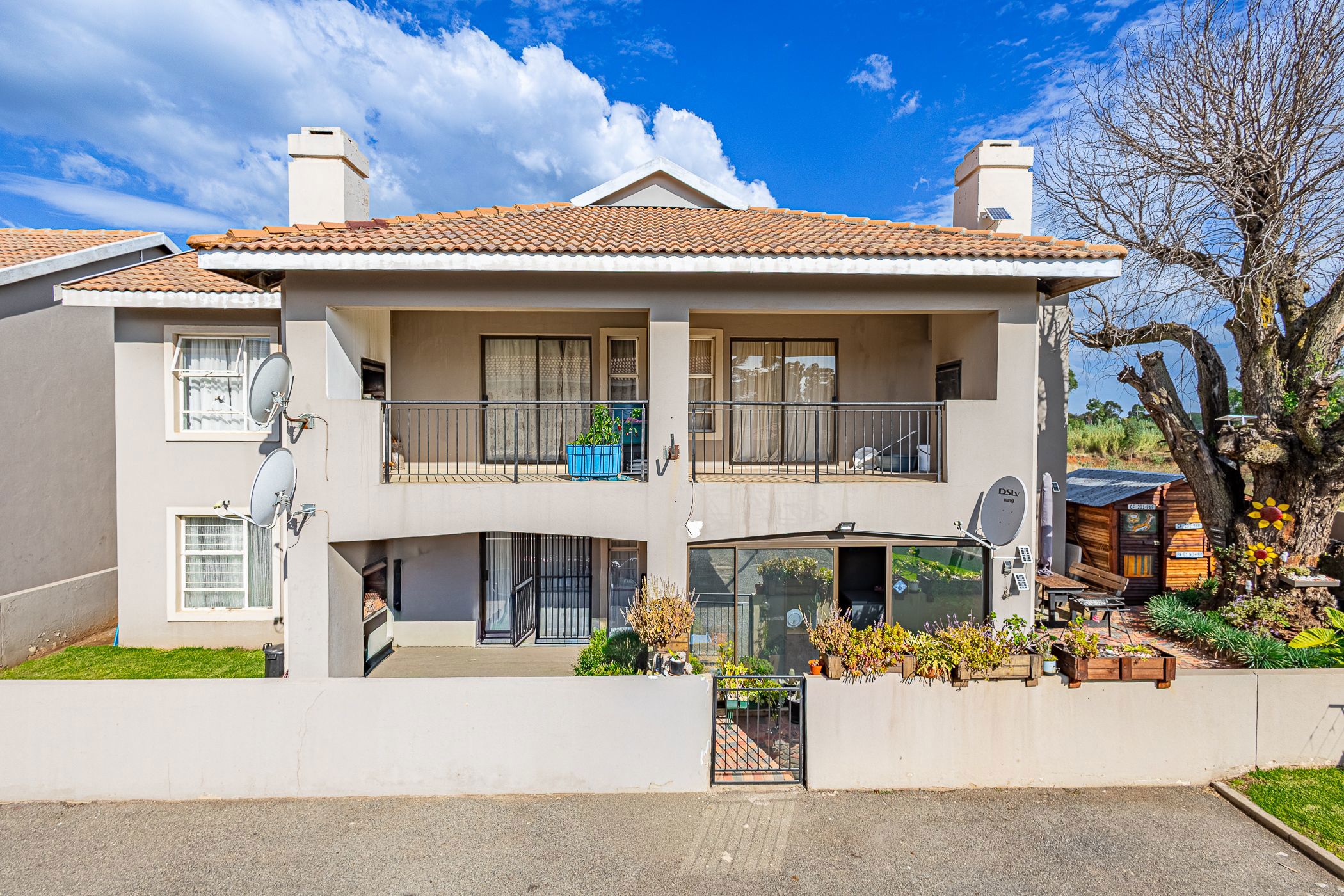 Townhouse for sale in Brenthurst - 1BJ1738405