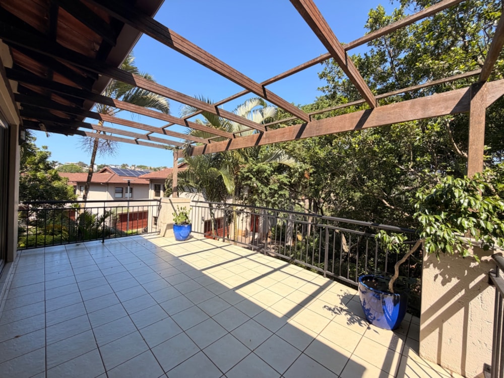 Townhouse for sale in La Lucia - 1ND1736347
