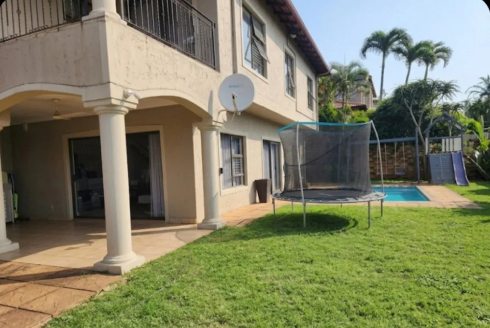 Townhouse sold in La Lucia - 1ND1734126 Townhouse sold in La Lucia - 1ND1734126