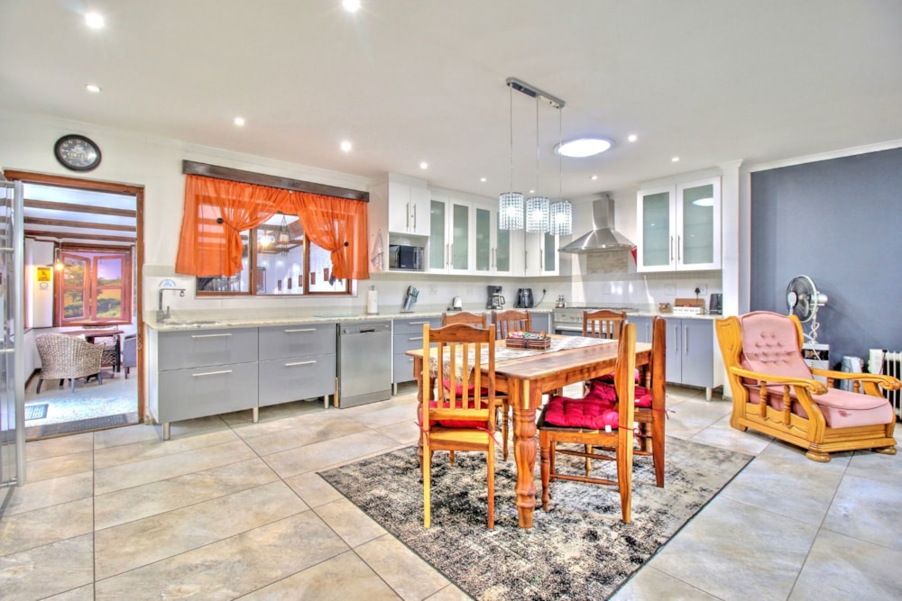 House to rent in Bothasig - 1PLA1736516