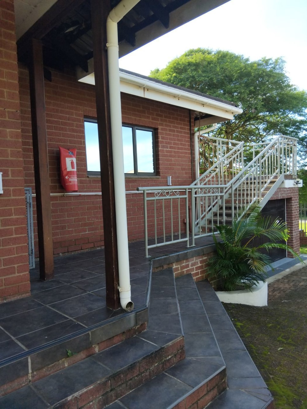 Townhouse for sale in Pennington - 1SI1738107