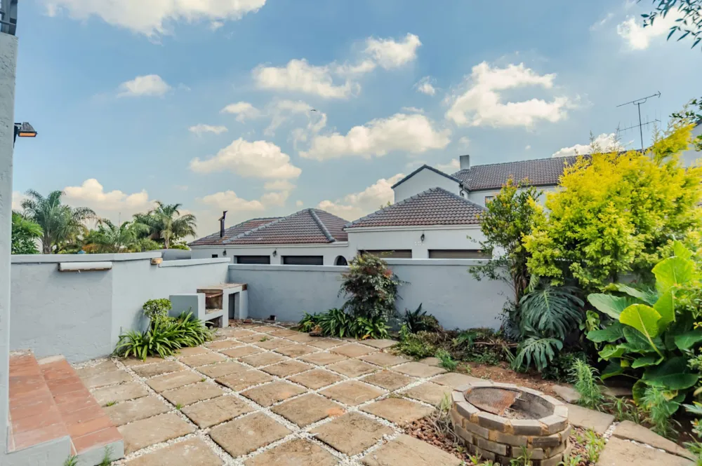 Townhouse sold in Zwartkop - CN1726290 Townhouse sold in Zwartkop - CN1726290