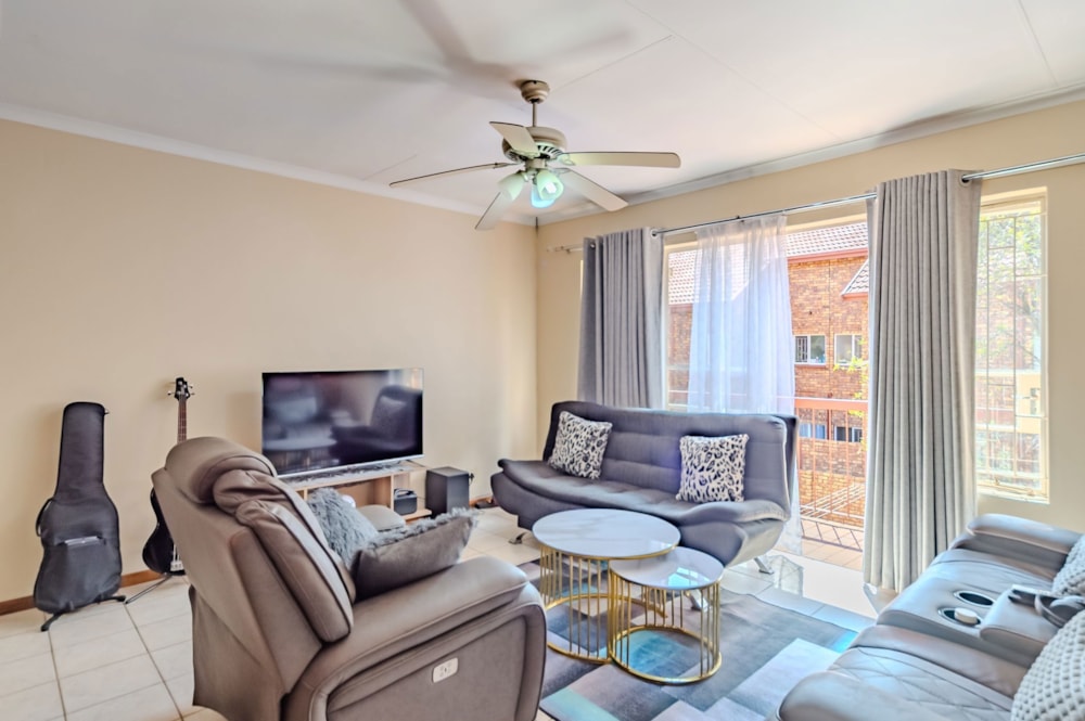 Apartment for sale in Hennopspark - CN1735899