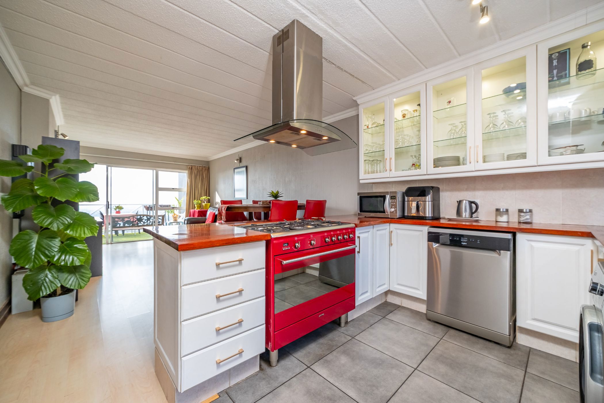 Apartment for sale in Northcliff, Johannesburg - RAN1735607