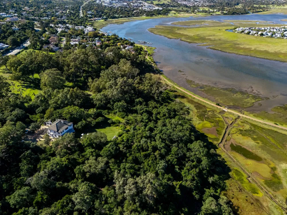 Commercial vacant land for sale in Knysna Central - 1KC1364312 Commercial vacant land for sale in Knysna Central - 1KC1364312