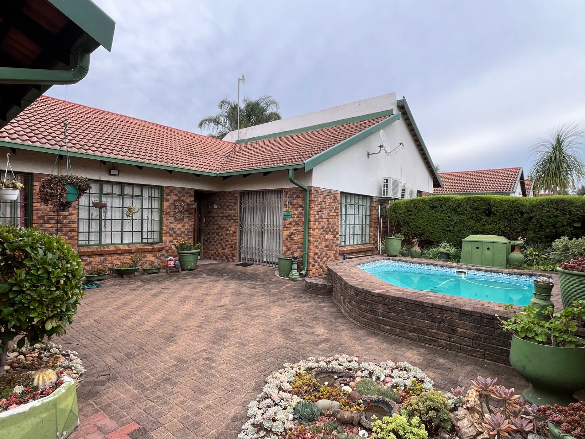 Apartment for sale in Hutten Heights - 1NW1737448