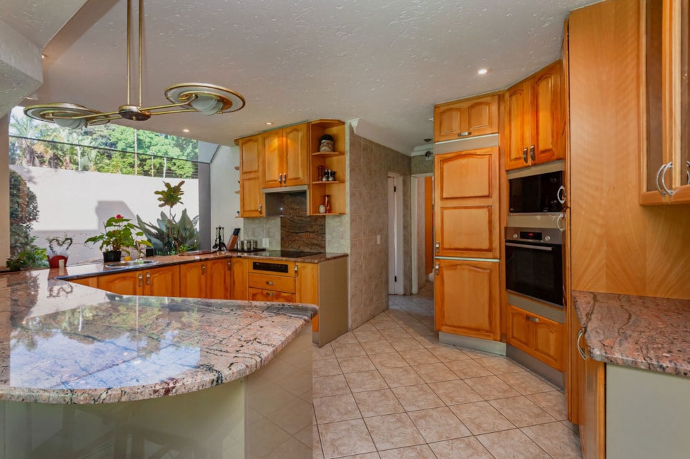 House for sale in Bryanston - HP1738444