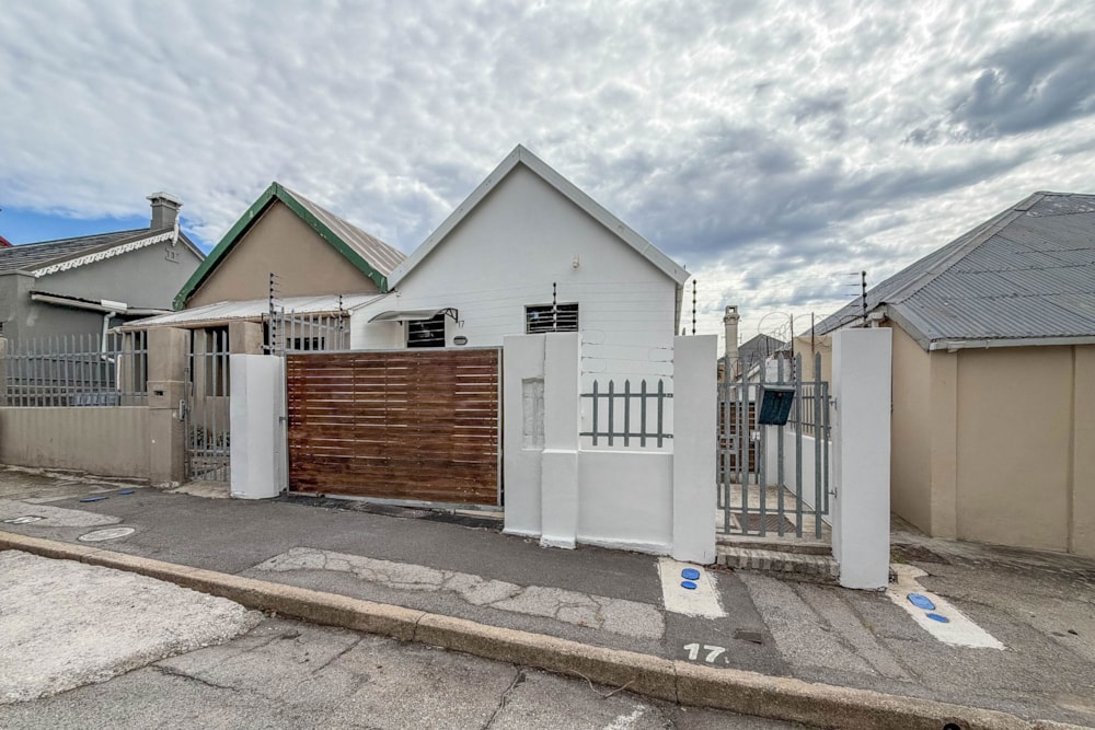 House for sale in Richmond Hill - 1PLZ1736697