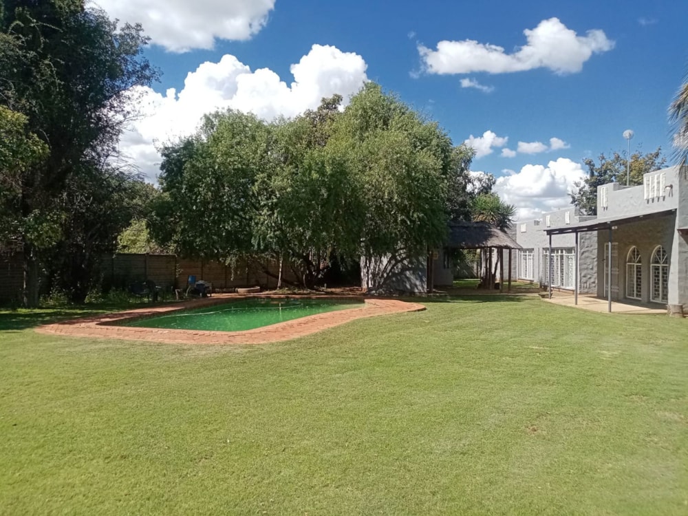 House for sale in Universitas - 1BX1737003