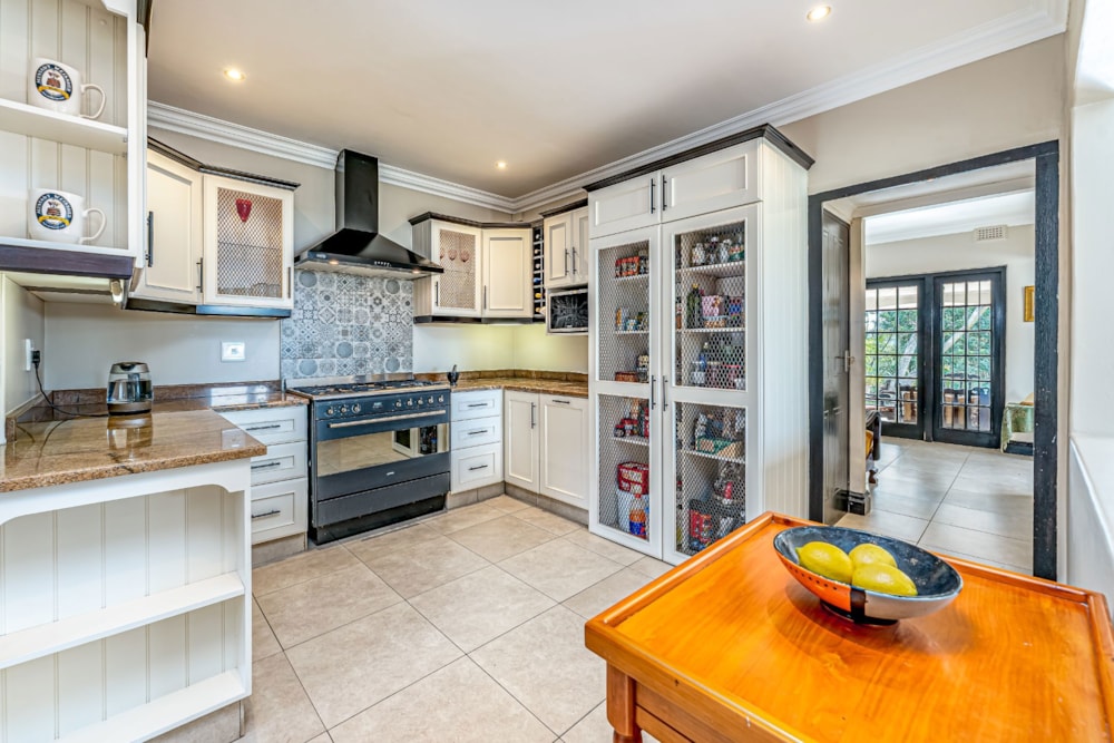 Townhouse for sale in Kloof - 1KF1741330 Townhouse for sale in Kloof - 1KF1741330
