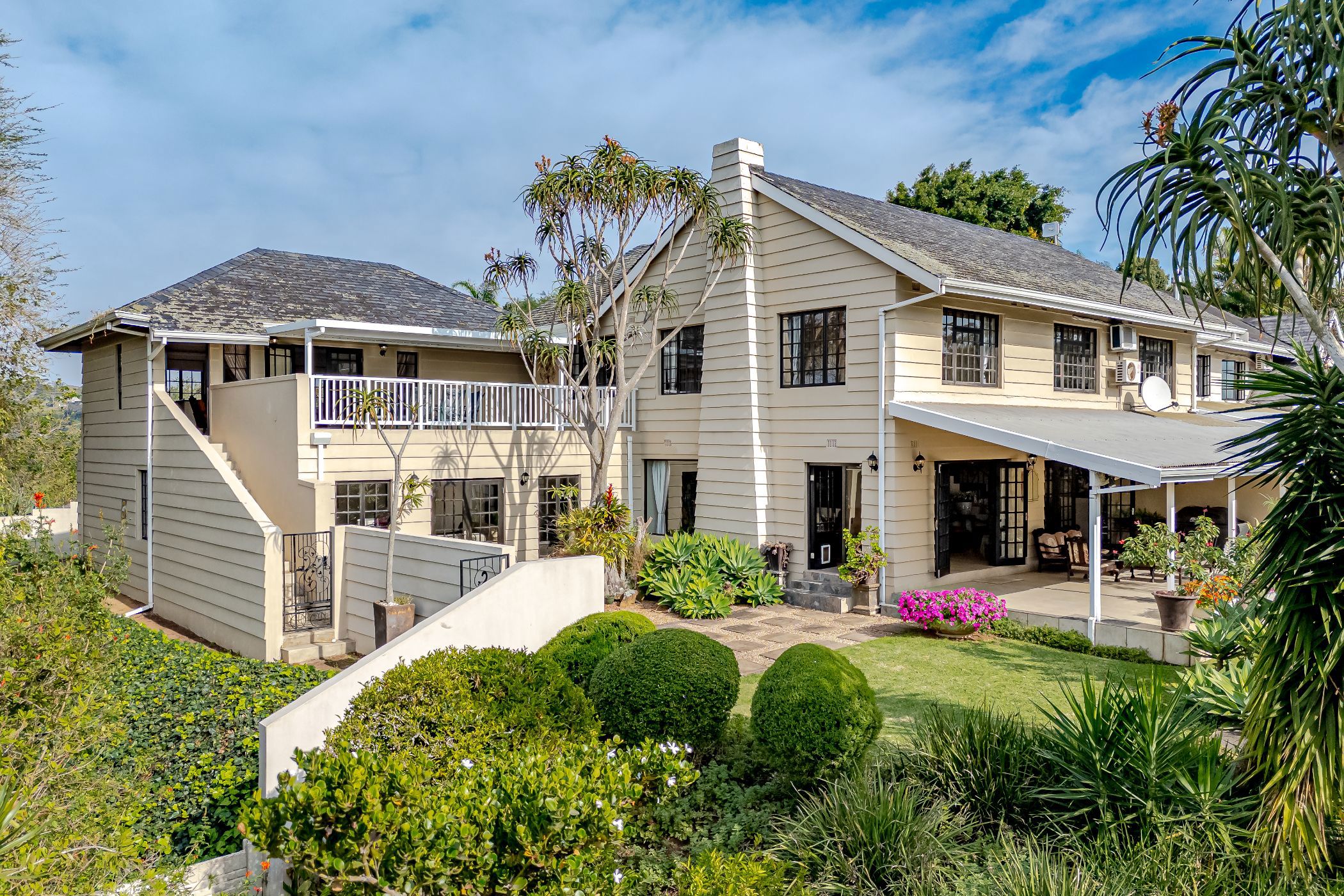 Townhouse for sale in Kloof - 1KF1741330