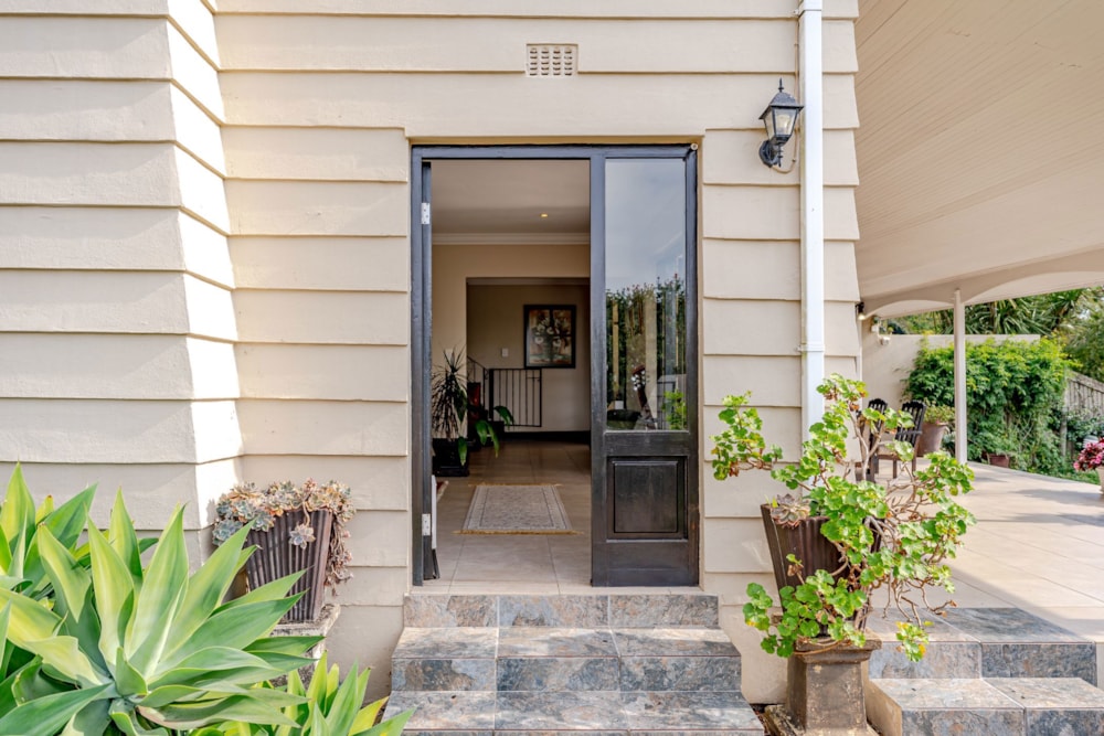Townhouse for sale in Kloof - 1KF1741330