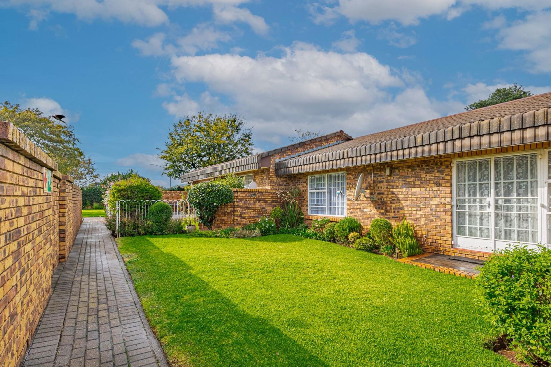 Apartment for sale in Brentwood Park, Benoni - EN1738983